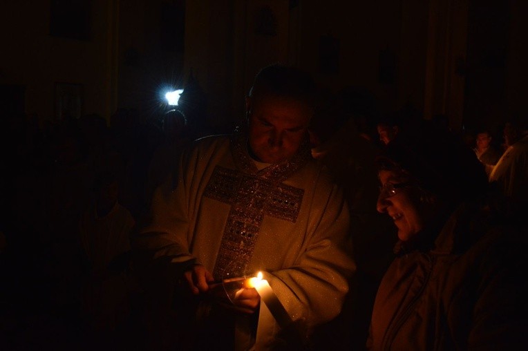 Liturgia Wielkiej Soboty w Nowym Targu - NSPJ