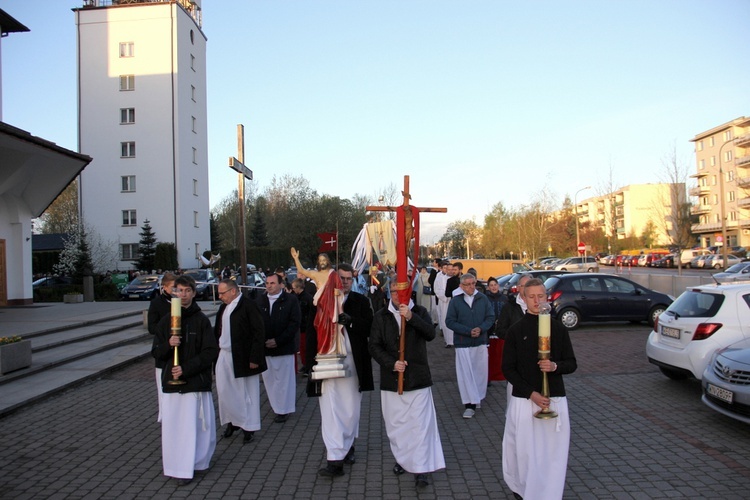 Msza św. rezurekcyjna na Natolinie