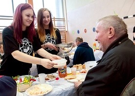 ▲	Dla wielu to znacznie więcej niż tylko ciepły posiłek.