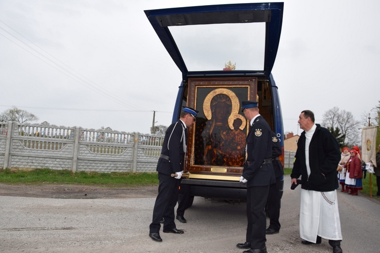 Powitanie ikony MB Częstochowskiej w Kaszewach Kościelnych