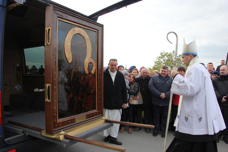 Powitanie ikony MB Częstochowskiej w Strzegocinie