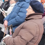 Koronka do Bożego Miłosierdzia na rynku w Koszalinie