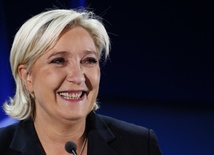Le Pen nie jest już szefową Frontu Narodowego