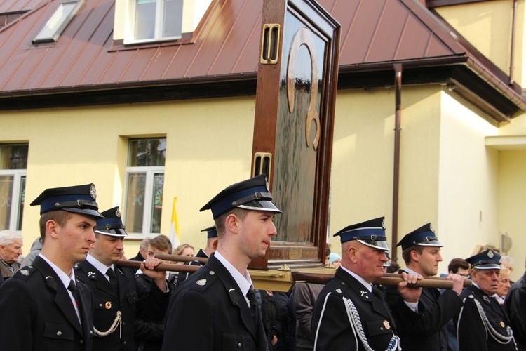 Powitanie ikony MB Częstochowskiej w Kutnie-Woźniakowie