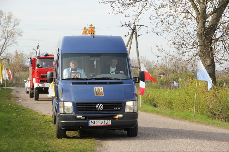 Powitanie ikony MB Częstochowskiej w Kutnie-Woźniakowie