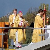 – W czasach, gdy na świecie powstawały ateistyczne systemy, Helena Kowalska usłyszała od Jezusa:  „Tyś radością moją” – mówił abp Jędraszewski.