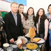 Studenci z Uzbekistanu