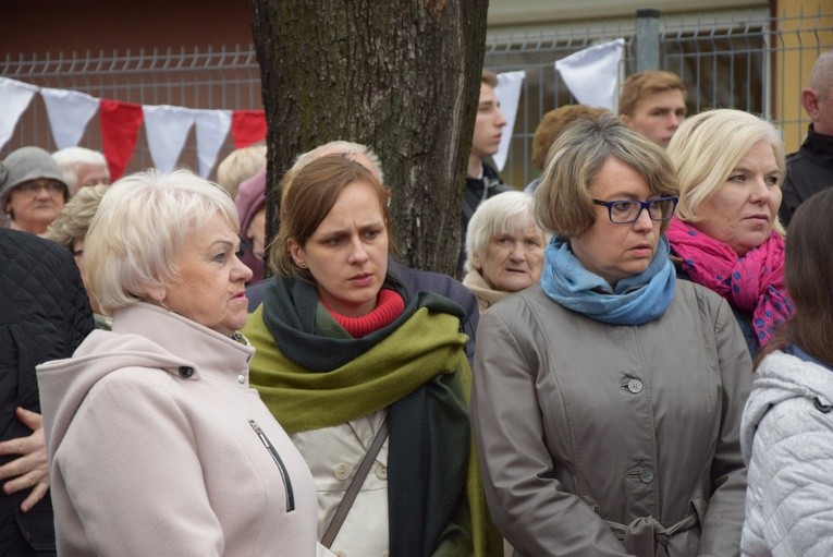 Powitanie ikony MB Częstochowskiej w parafii Błogosławionych Męczenników Kutnowskich