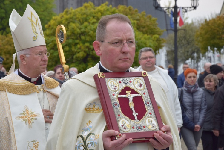 Powitanie ikony MB Częstochowskiej w parafii św. Wawrzyńca w Kutnie