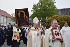 W czwartek 27 kwietnia Pani z Bliznami przybyła do parafii św. Wawrzyńca w Kutnie