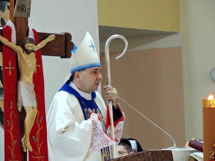 Powitanie ikony MB Częstochowskiej w parafii św. Jana Chrzciciela w Kutnie