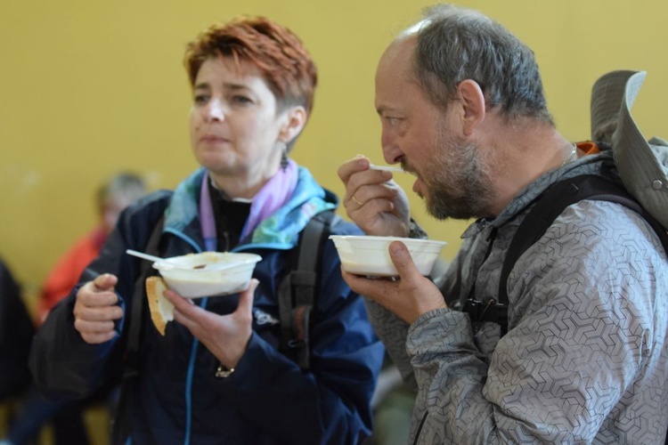 Pielgrzymka do Matki Bożej Dobrej Rady - Przystanek w Wirach