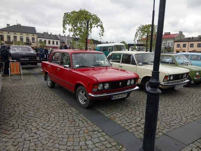 Zlot klasyków w Skierniewicach