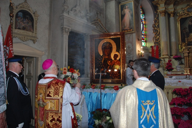 Powitanie ikony MB Częstochowskiej w Łaniętach