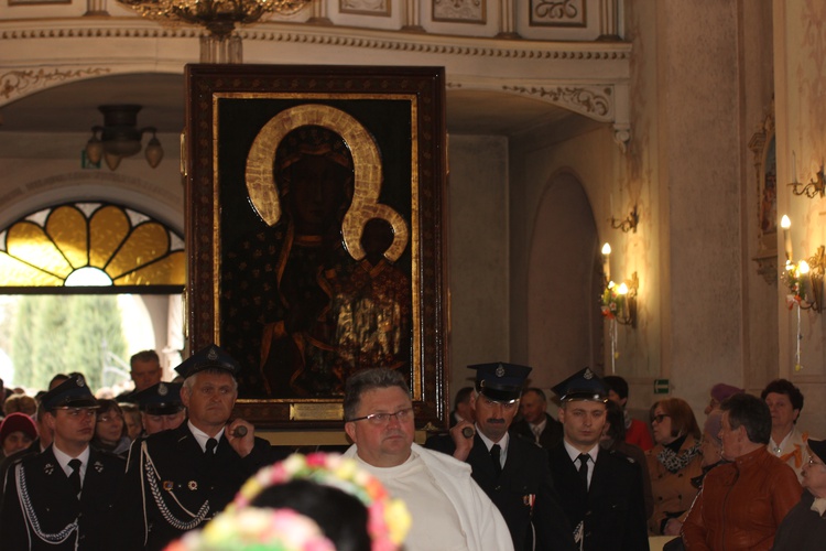 Powitanie ikony MB Częstochowskiej w Łaniętach