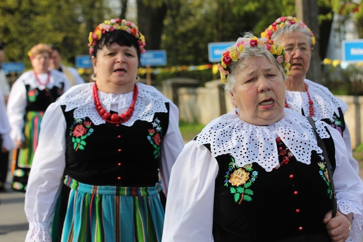 Powitanie ikony MB Częstochowskiej w Łaniętach