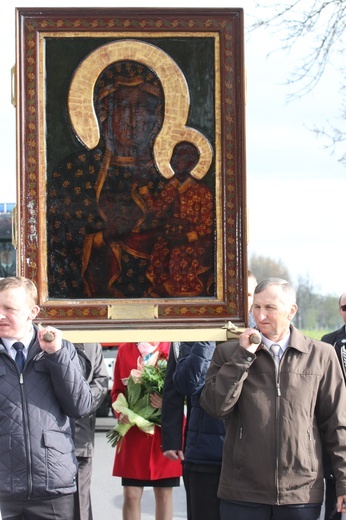 Powitanie ikony MB Częstochowskiej w Łaniętach