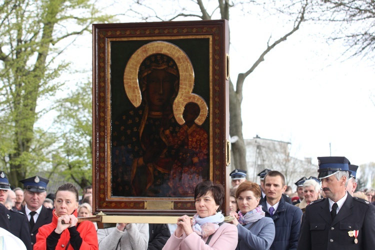 Powitanie ikony MB Częstochowskiej w Łaniętach