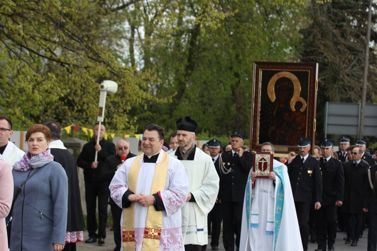 Powitanie ikony MB Częstochowskiej w Łaniętach