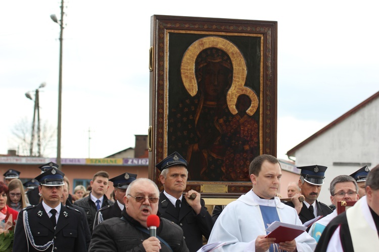 Powitanie ikony MB Częstochowskiej w Łaniętach