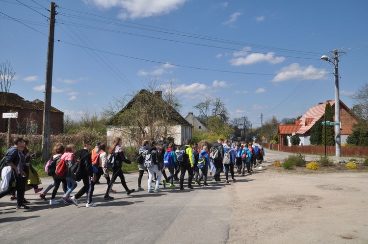 Pielgrzymka "Promienista" - dzień I - grupa z Barwic