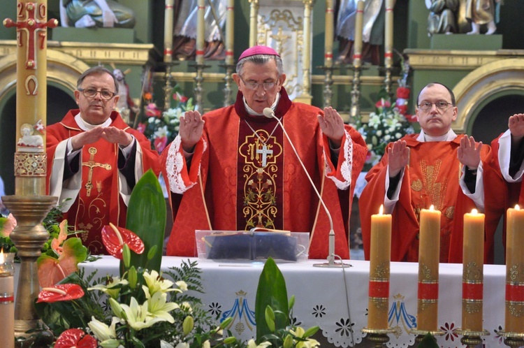 Bierzmowanie w Borzęcinie