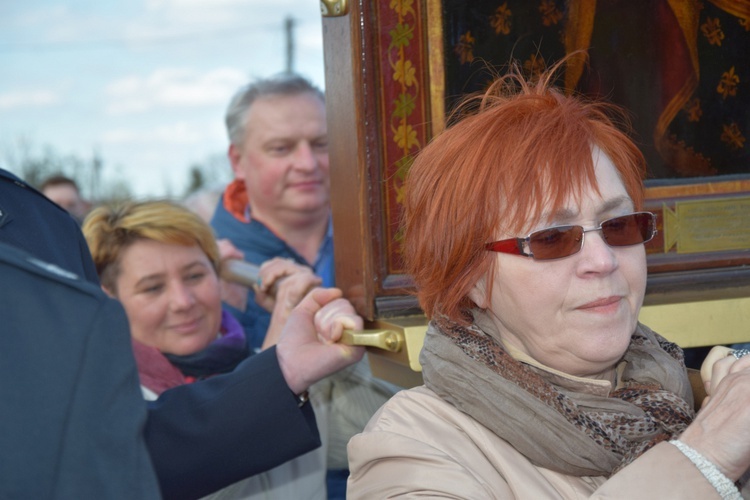 Powitanie ikony MB Częstochowskiej w Strzelcach