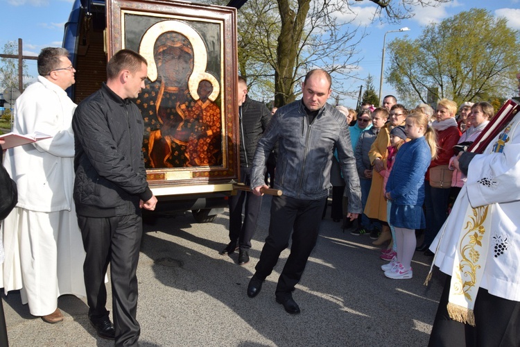 Powitanie ikony MB Częstochowskiej w Strzelcach