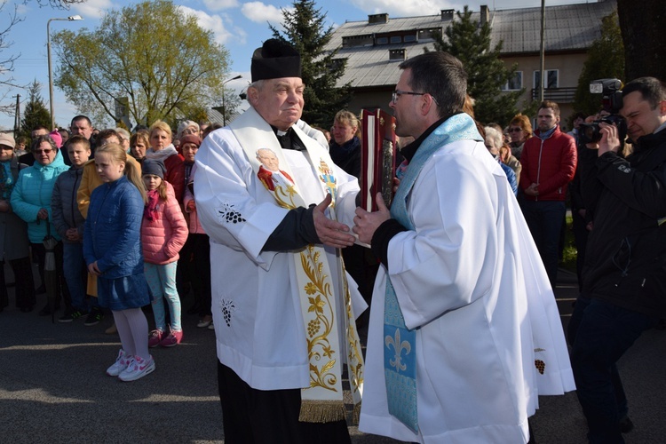 Powitanie ikony MB Częstochowskiej w Strzelcach