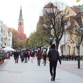 Na sopockim „Monciaku” robi się coraz tłoczniej. Policja zapewnia, że to miejsce będzie pod ich szczególnym nadzorem.