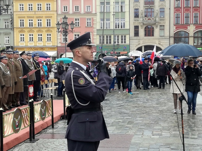 Dzień Flagi Rzeczpospolitej Polskiej we Wrocławiu