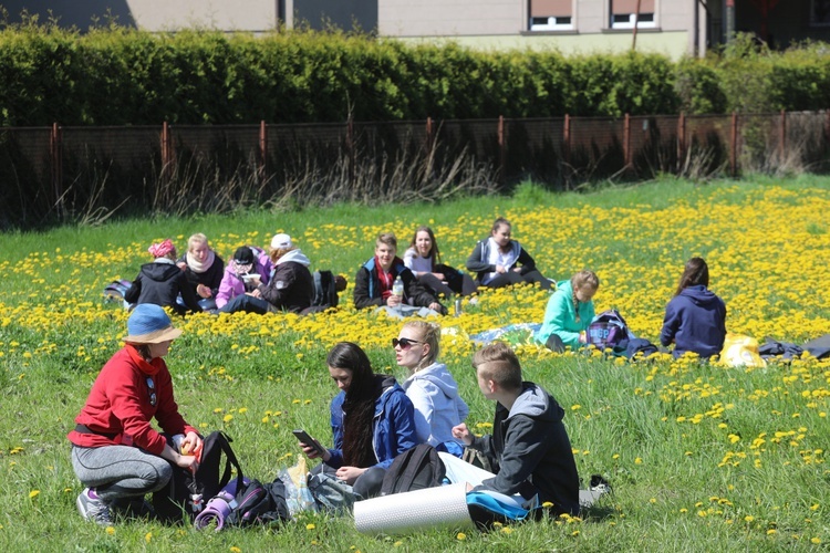 Pielgrzymi wspierają remont klasztoru sióstr klarysek od Wieczystej Adoracji w Kętach - 2017