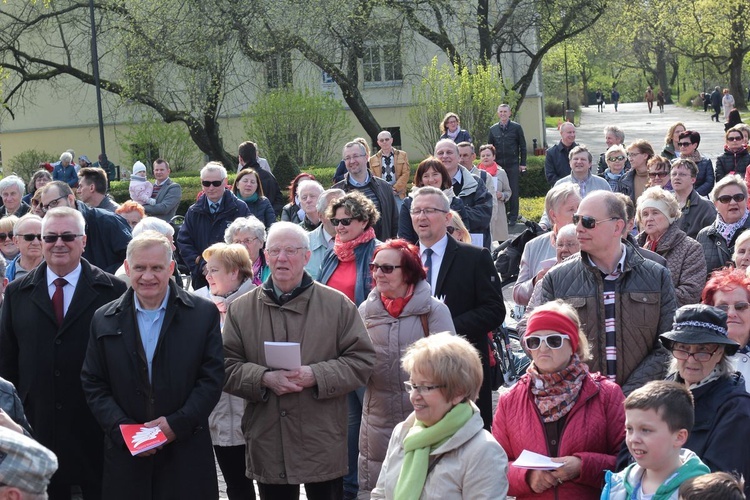 Koszalińskie śpiewanie pieśni patriotycznych