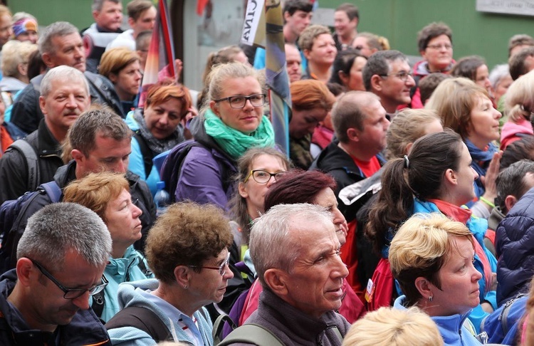 Pielgrzymi u św. Faustyny 2017