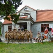 W willi Jeżewo Kinga i Arkadiusz Głogowscy organizują wieczornice patriotyczne.