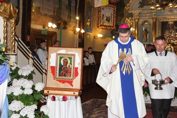 Powitanie ikony MB Częstochowskiej w Nowem