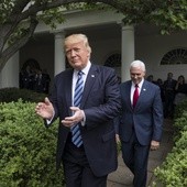 Trump zezwolił Kościołom na angażowanie się w politykę