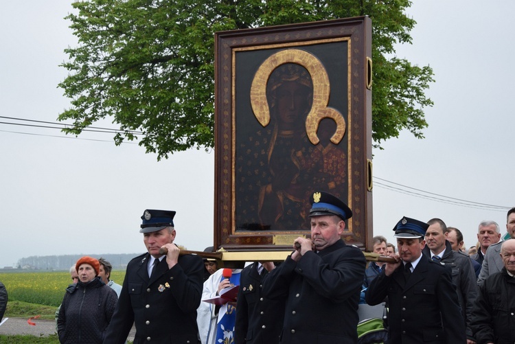 Powitanie ikony MB Częstochowskiej w Miłonicach