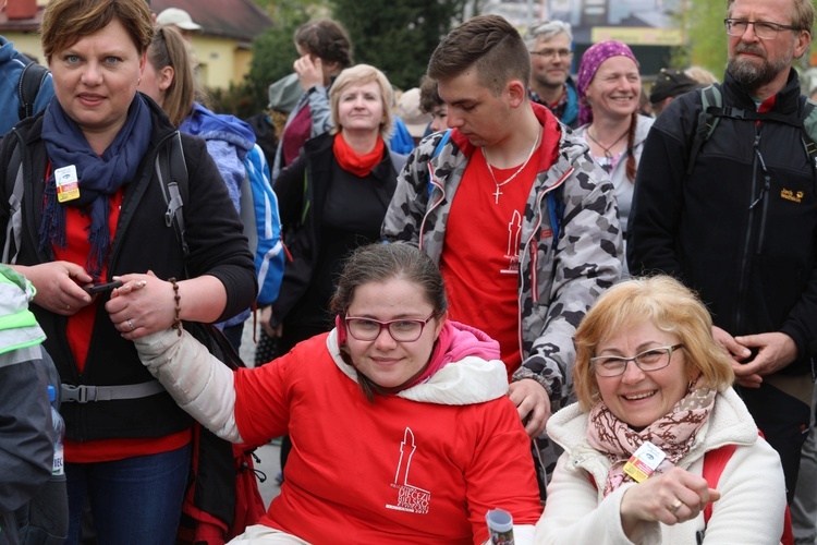 Niepełnosprawni z "Ady" na pielgrzymce do Jezusa Miłosiernego