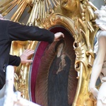 Zdjęcie obrazu Matki Bożej Świdnickiej przed koronacją