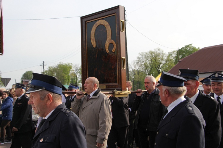 Powitanie ikony MB Częstochowskiej w Krośniewicach