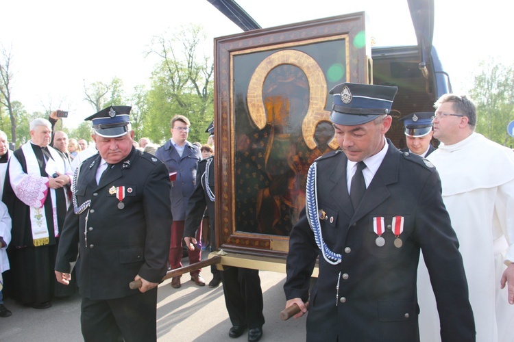 Powitanie ikony MB Częstochowskiej w Krośniewicach