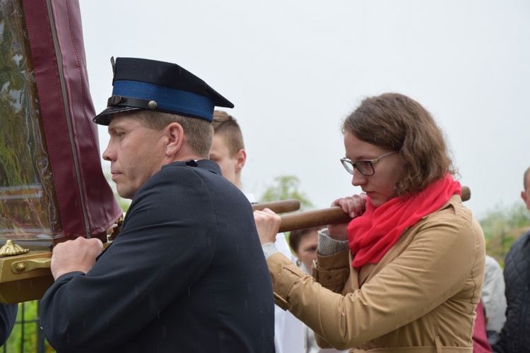 Powitanie ikony MB Częstochowskiej w Imielnie