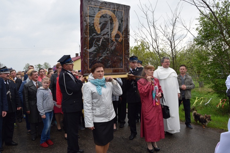 Powitanie ikony MB Częstochowskiej w Imielnie