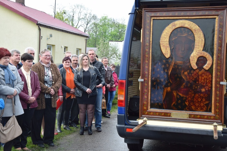 Powitanie ikony MB Częstochowskiej w Imielnie