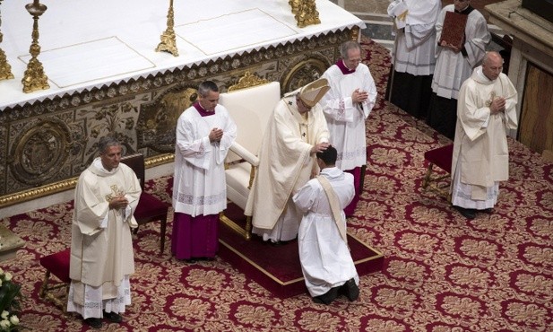 Papież do neoprezbiterów: Kapłaństwo to służba, a nie kariera