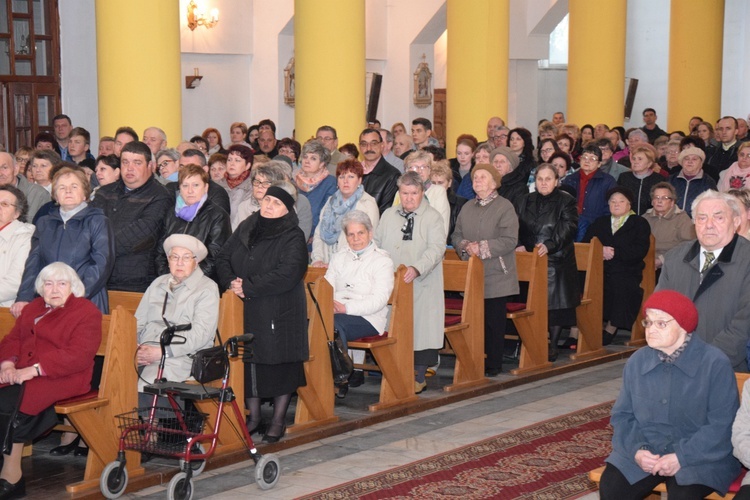 Powitanie ikony MB Częstochowskiej w Ostrowach