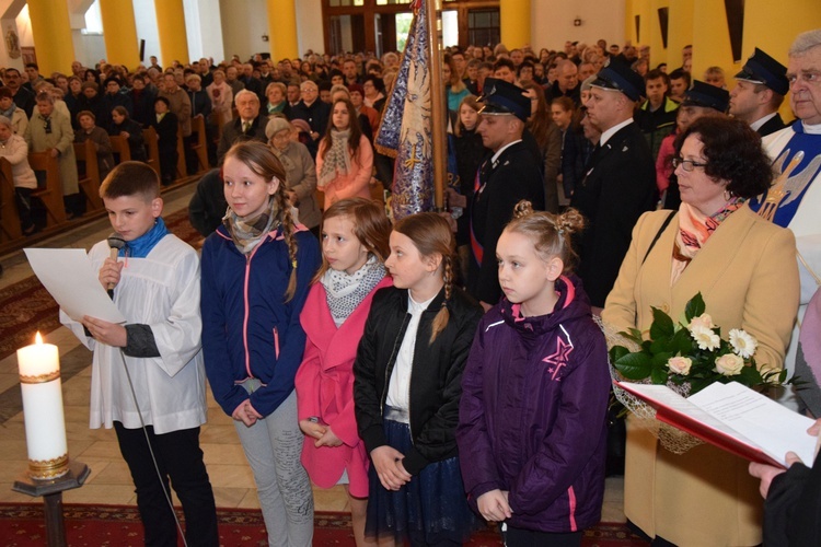 Powitanie ikony MB Częstochowskiej w Ostrowach