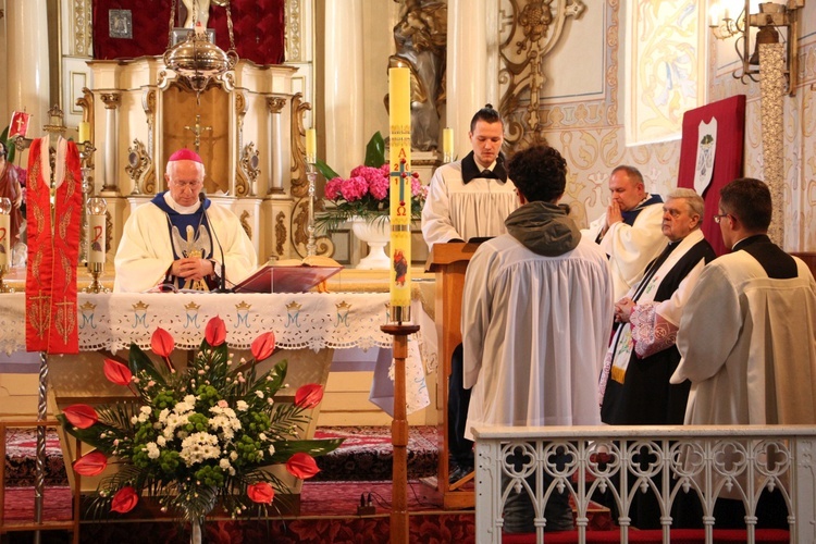 Powitanie ikony MB Częstochowskiej w Dąbrowicach