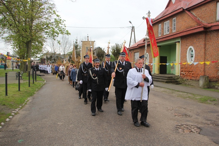 Powitanie ikony MB Częstochowskiej w Dąbrowicach